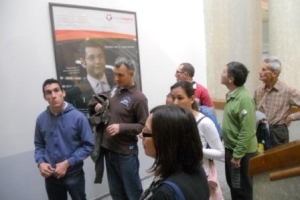 Mayo, 3. Visita del primer grupo del Taller de Radio al programa Hoy en Madrid, de Onda Madrid